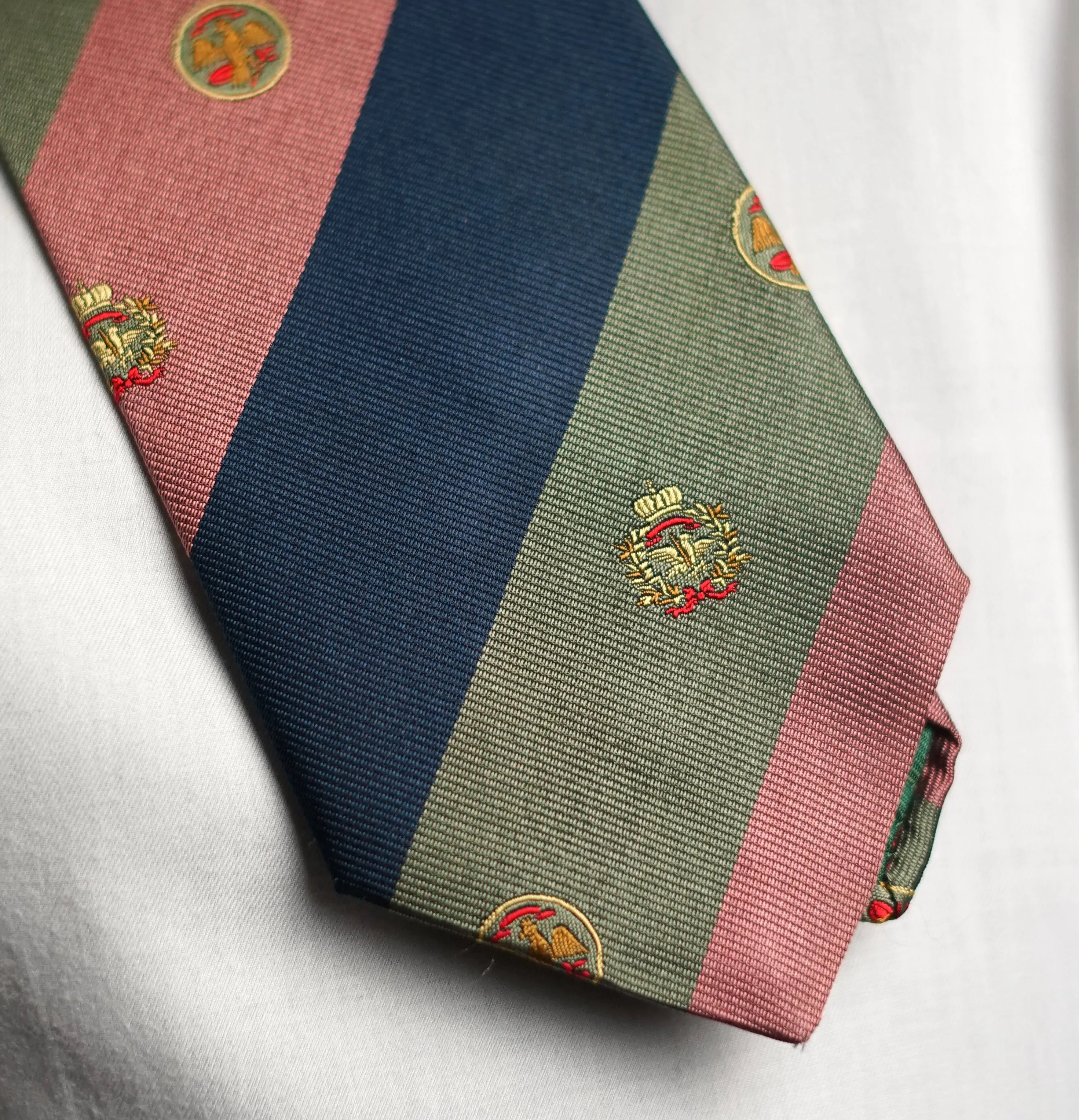 Apollonia VIntage Tie