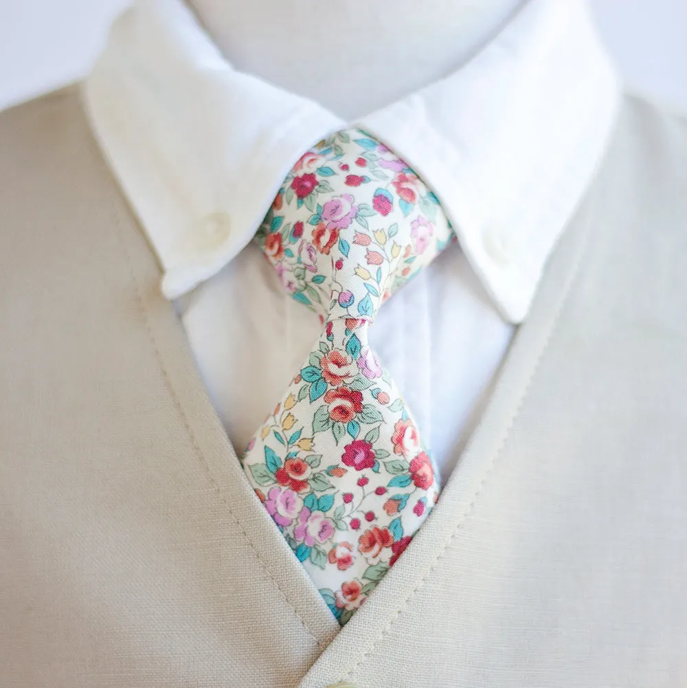 Boy's Necktie / Blossoms In Red