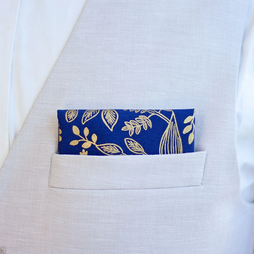 Boy's Necktie / Queen Anne In Navy And Metallic Gold