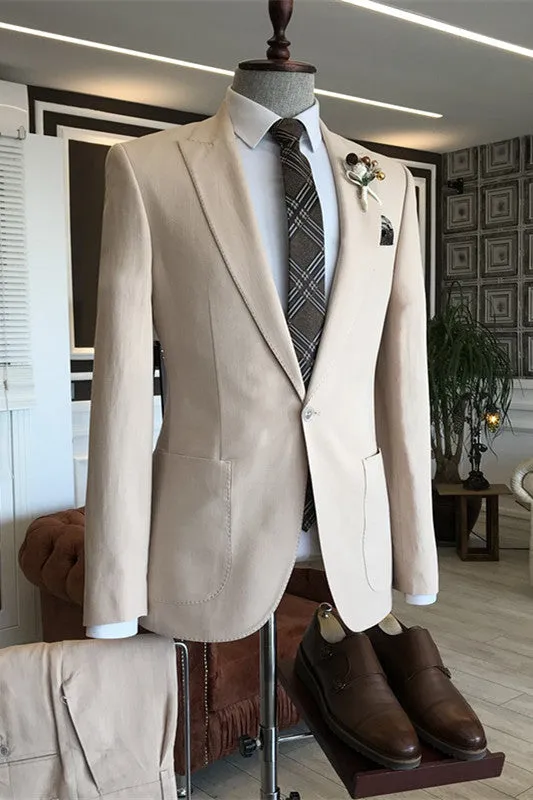 Chic Light Champagne Two Pieces Business Suits with Peaked Lapel