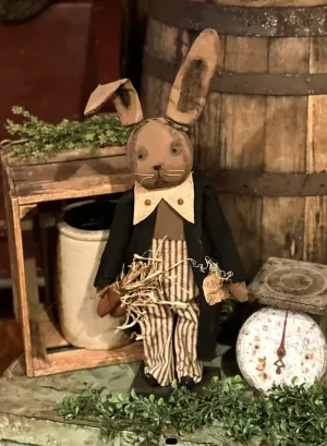 #DAWHRL Primitive "Harold" 🐰Rabbit Holding Carrot 🥕